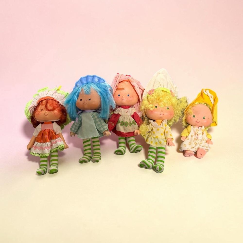 Vintage 1980s Kenner Strawberry Shortcake Dolls Lot of 5 Original Clothes TLC